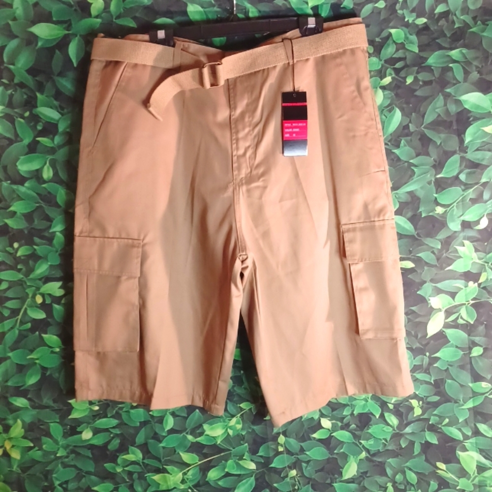 *NWT* Vintage Harlem Men's Cargo Shorts.